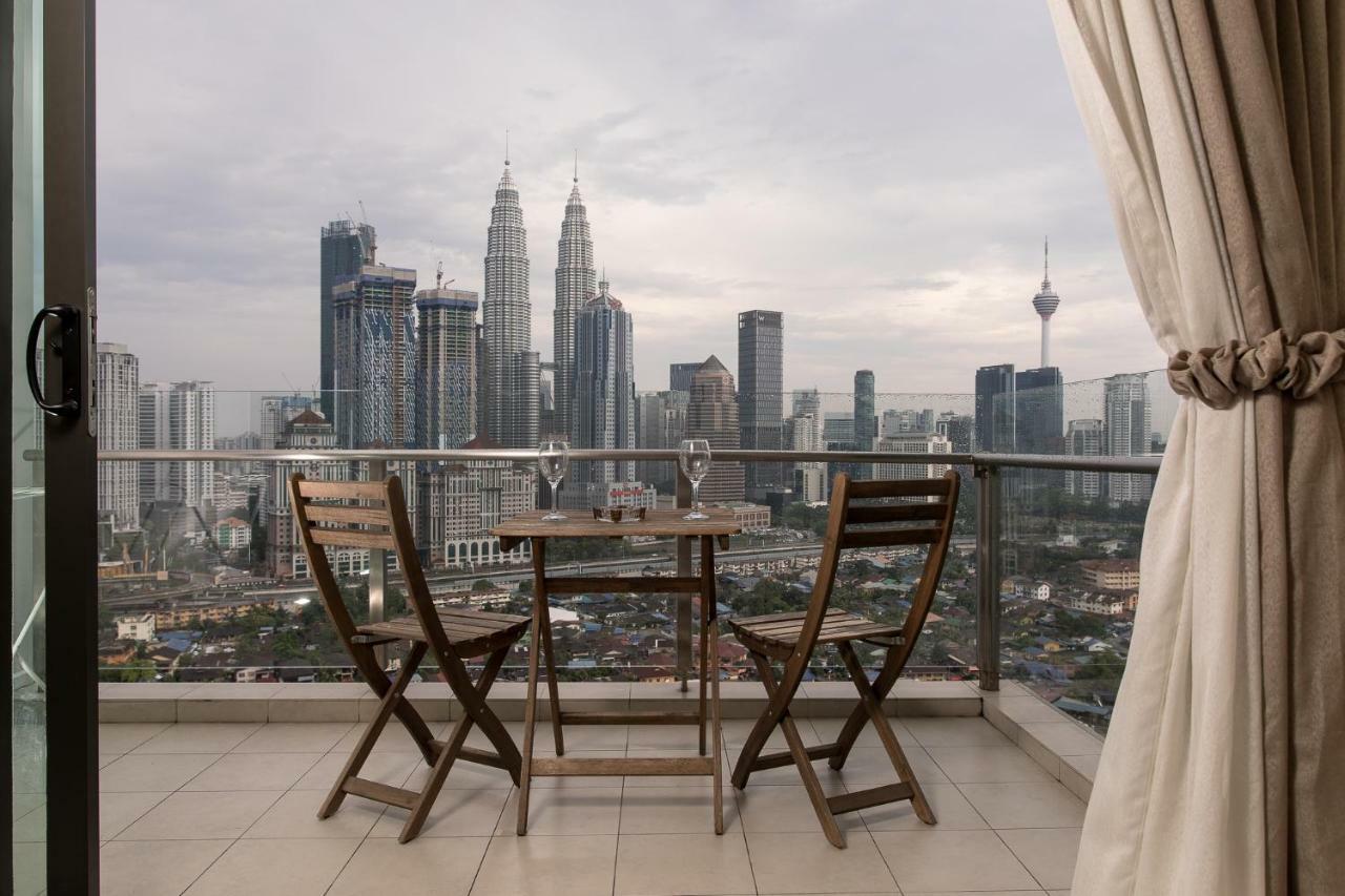Staycation In Kl City- Platinum Suites Kuala Lumpur Exterior photo